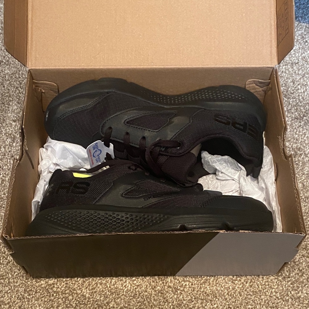 Skechers Men's All-Black Casual Sneakers